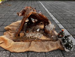 Weihnachtskrippe mit Figurenset Holz-Optik komplett