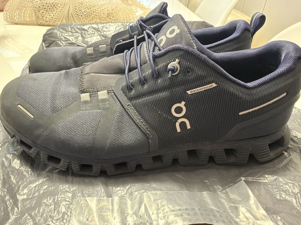 On Scarpe da uomo: On Cloud  – Usato da Winterthur venduto da EasyRS 6
