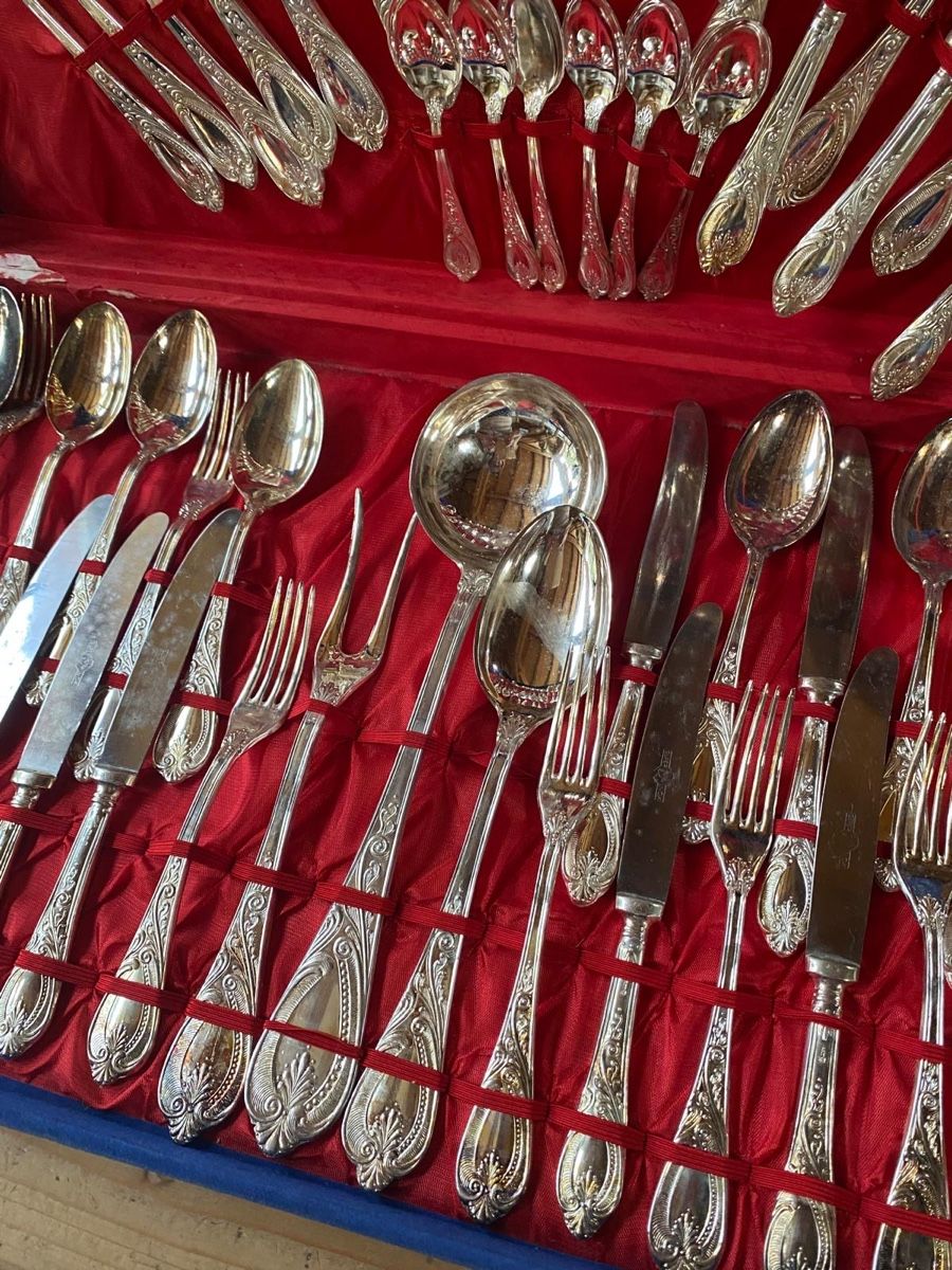 Set di posate: Besteckset im Koffer – Usato da Zernez venduto da engadin21 4