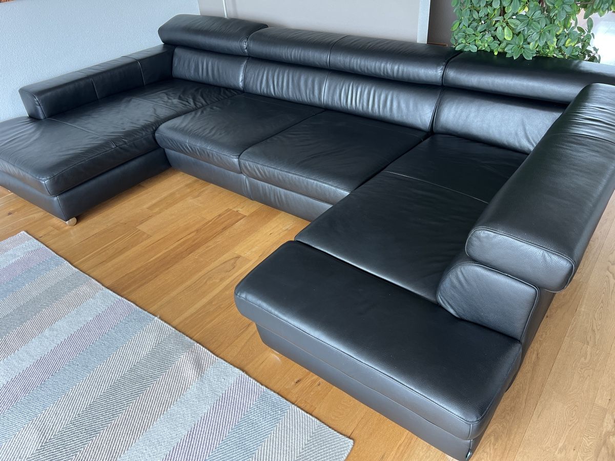 Divani: Grosses schwarzes Ledersofa – Usato da Neuheim venduto da Tomend 5