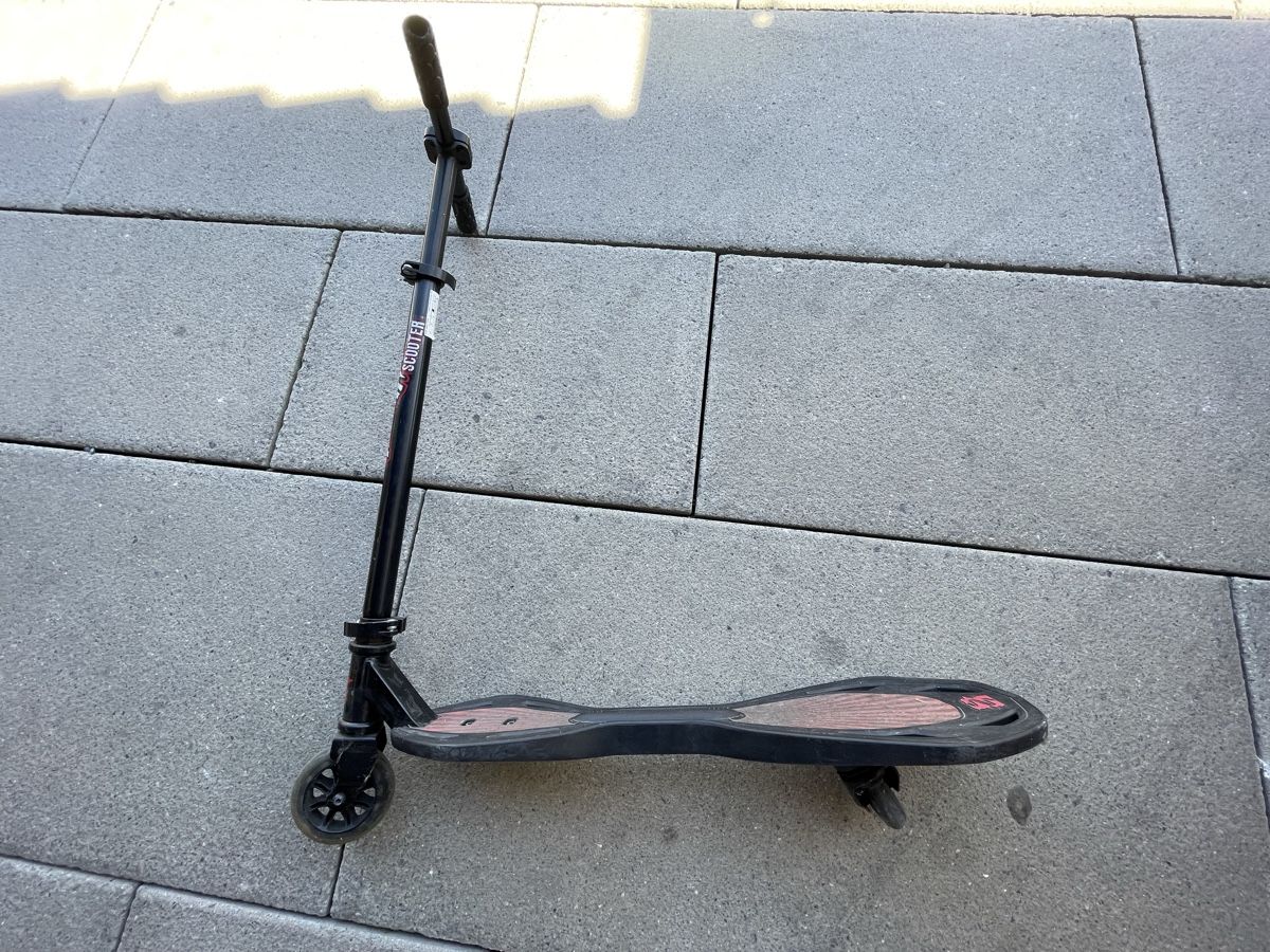 Kickboard: Wave Scooter verstellbar in der Höhe – Usato da Illnau venduto da cla_jqf8 1