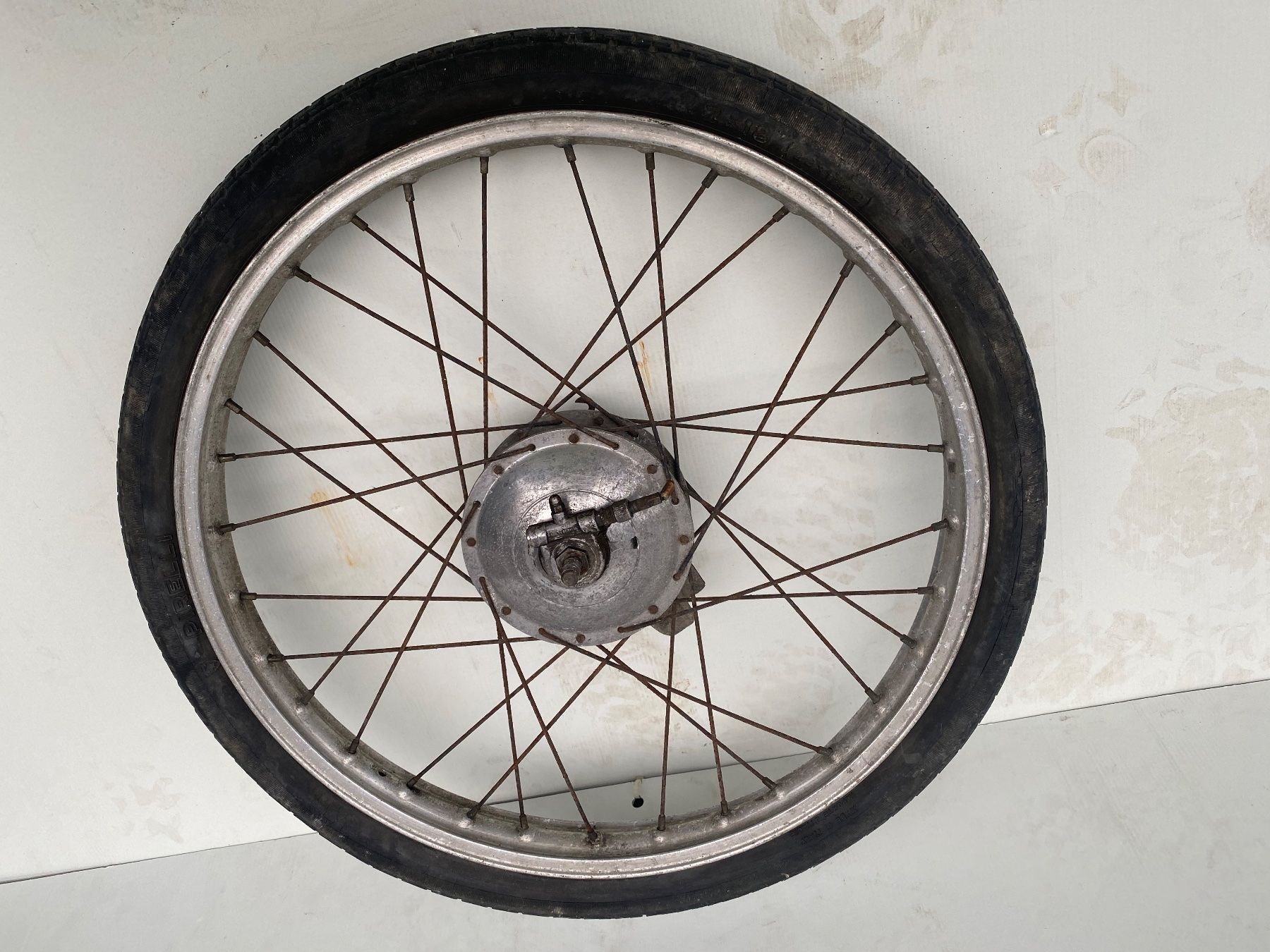 Pneus & Roues: Felge roue mofa vélomoteur – D'occasion à Vevey par Chupita-met 3