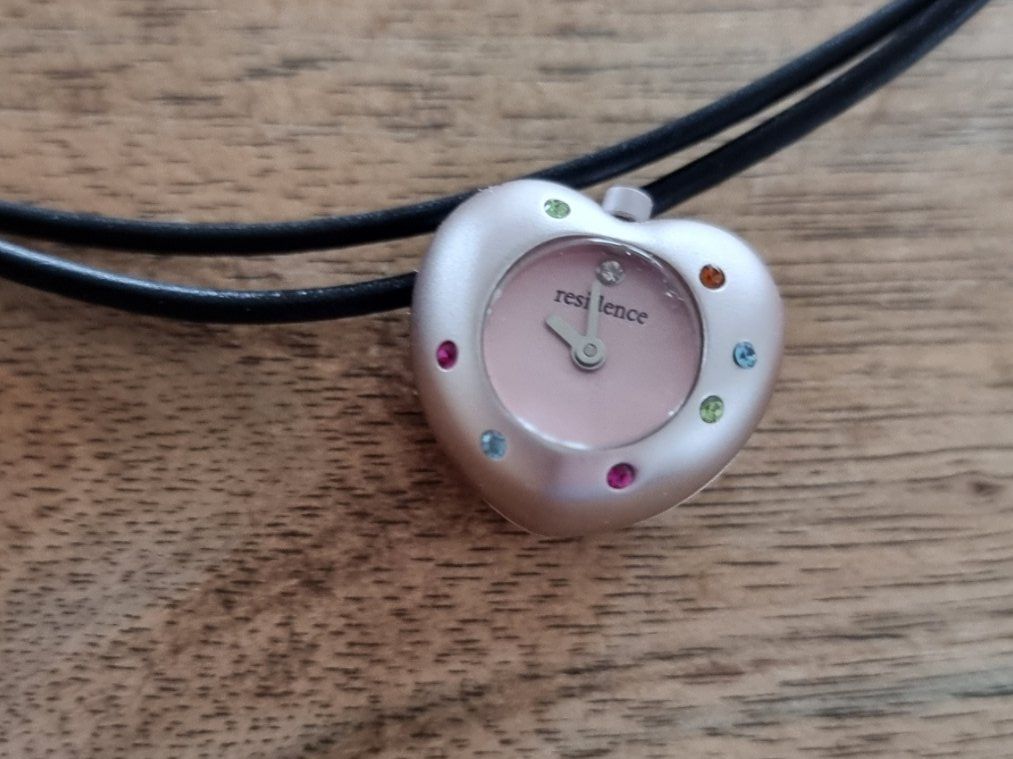 Altri accessori per orologi: Kette mit Herz-Uhr-Anhänger – Nuovo (secondo la descrizione) da Hombrechtikon venduto da kuckuck04 1