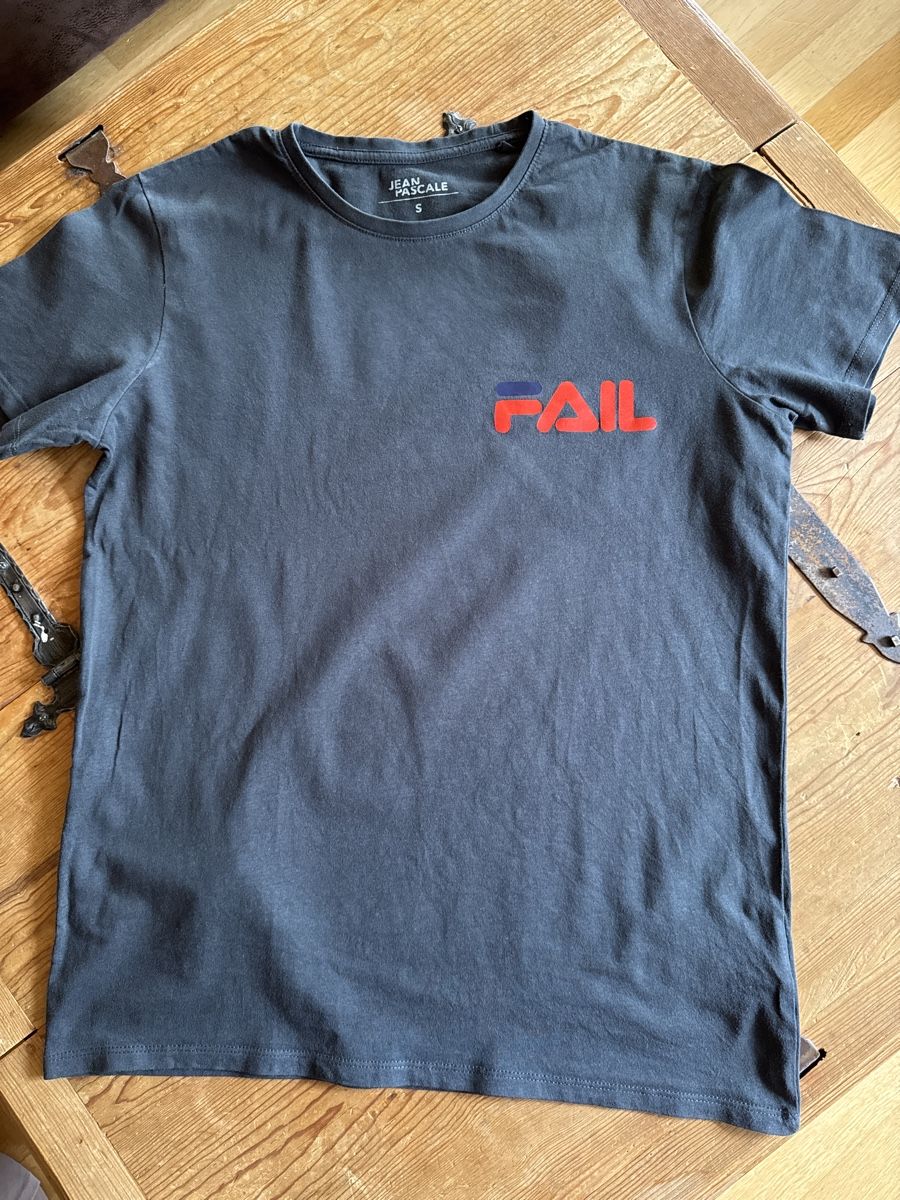 T-shirt: Jean Pascale Shirt Gr. S Herren – Usato da Mauren venduto da ducducturi