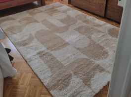 Tapis IKEA beige motifs 70's