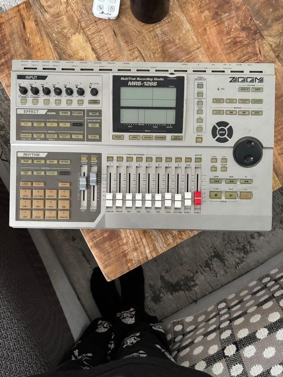 Zoom MRS-8 Multitrack Recording Studio Con SD Card! Spedizione Inclusa - Foto 10