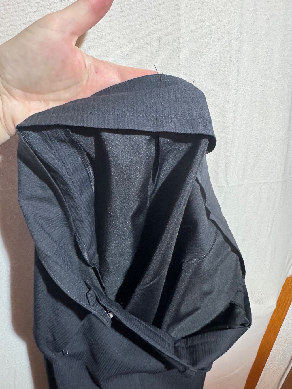 Hosen: Schwarze Stoffhose M/L – Gebraucht aus Grosswangen von SALE_SALE_SALE 6