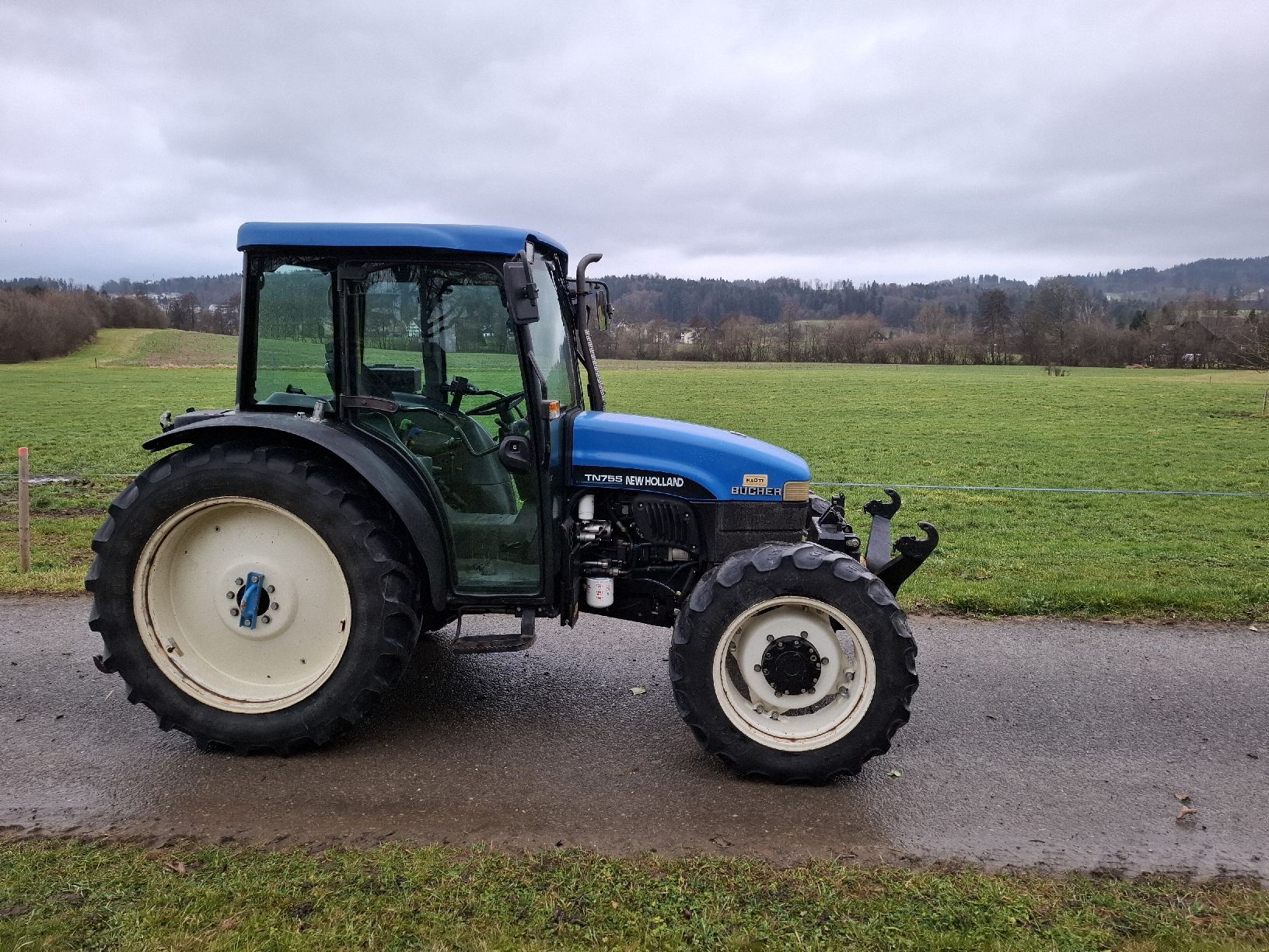 New Holland Traktoren: New Holland TN 75 S – Gebraucht aus Oetwil am See von Fiat640 4