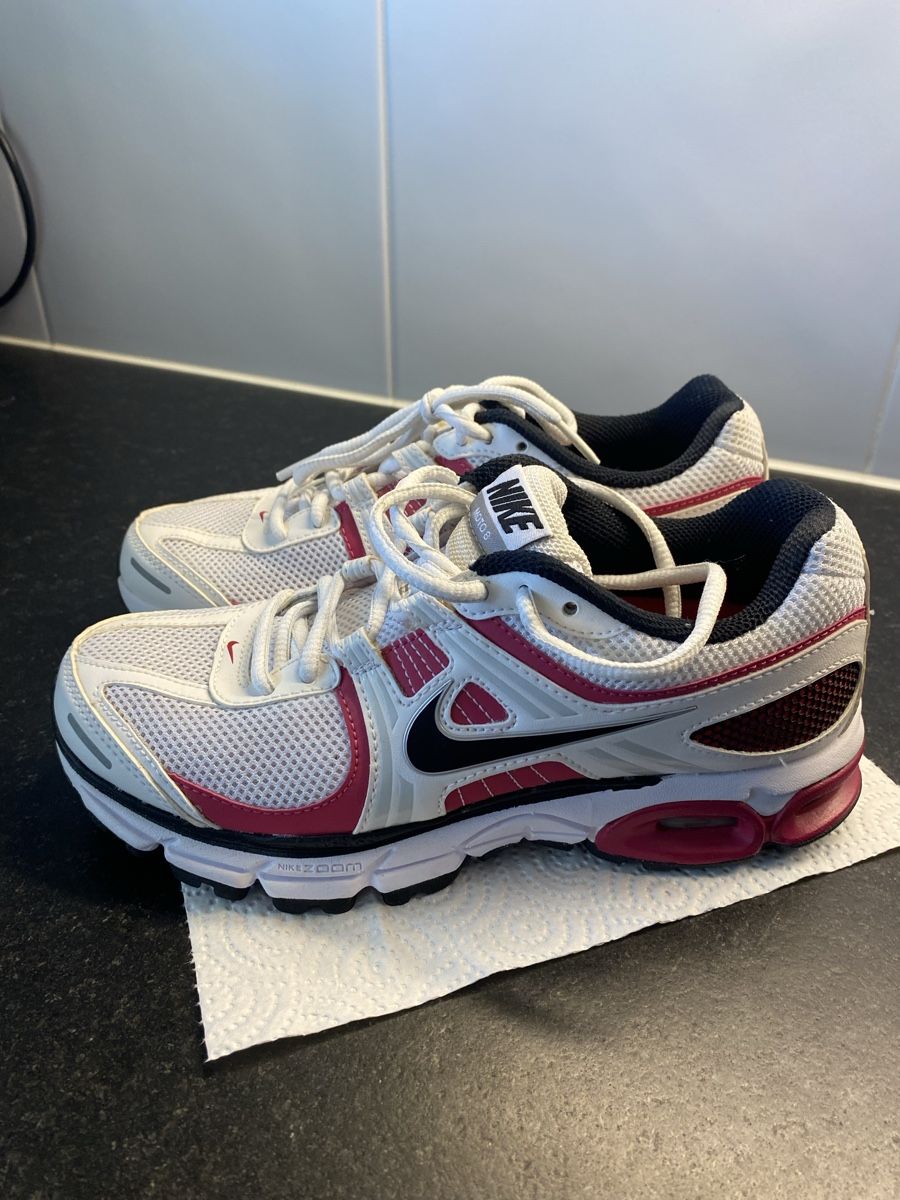 Nike Scarpe da donna: Nike Moto 8 Fitsole 2 grösse 36,5 – Nuovo (secondo la descrizione) da Reinach BL venduto da ClaudiNu