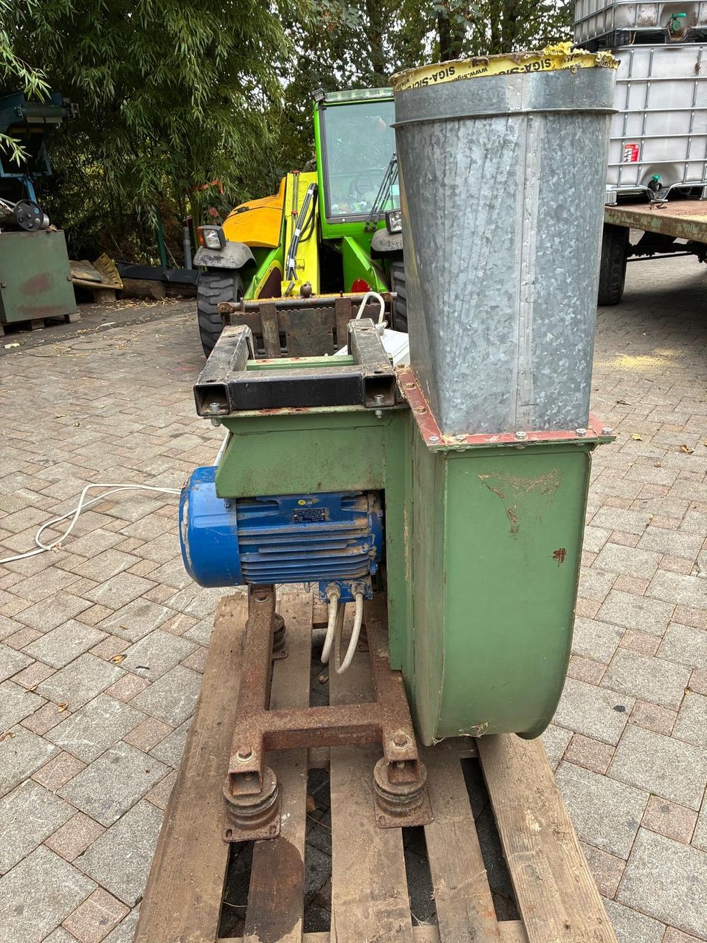 Tutte le macchine: système aspirateur copeaux menuiserie  – Usato da Villarepos venduto da jerjer22 2