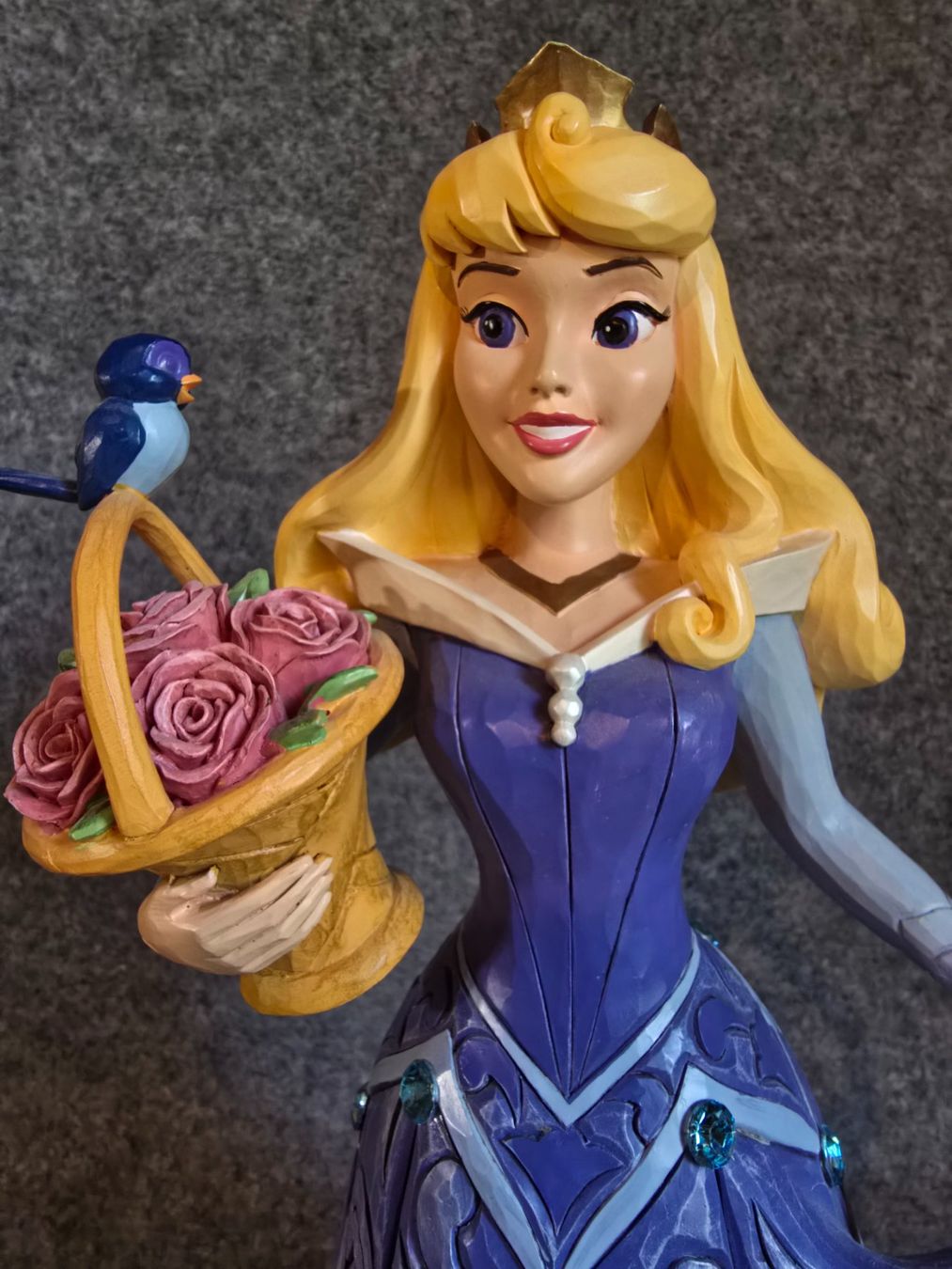 Disney Statuette: Aurora Sleeping Beauty – Usato da Wattwil venduto da Yoshi.97 3