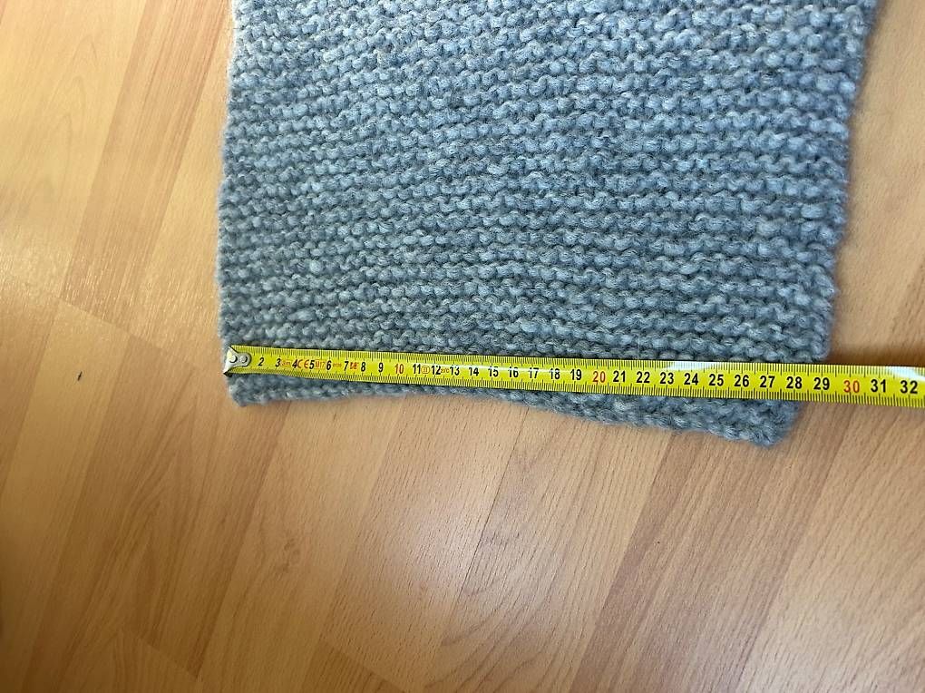 Foulards, Tücher & Schals: Schal aus Wolle – Gebraucht aus Rüschlikon von Asino007 1
