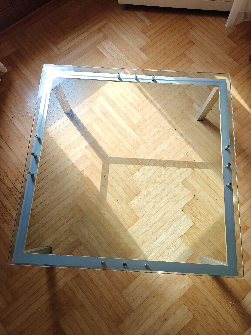 Tische: Salon Tisch aus Glas – Gebraucht aus Pieterlen von Saemelili 2