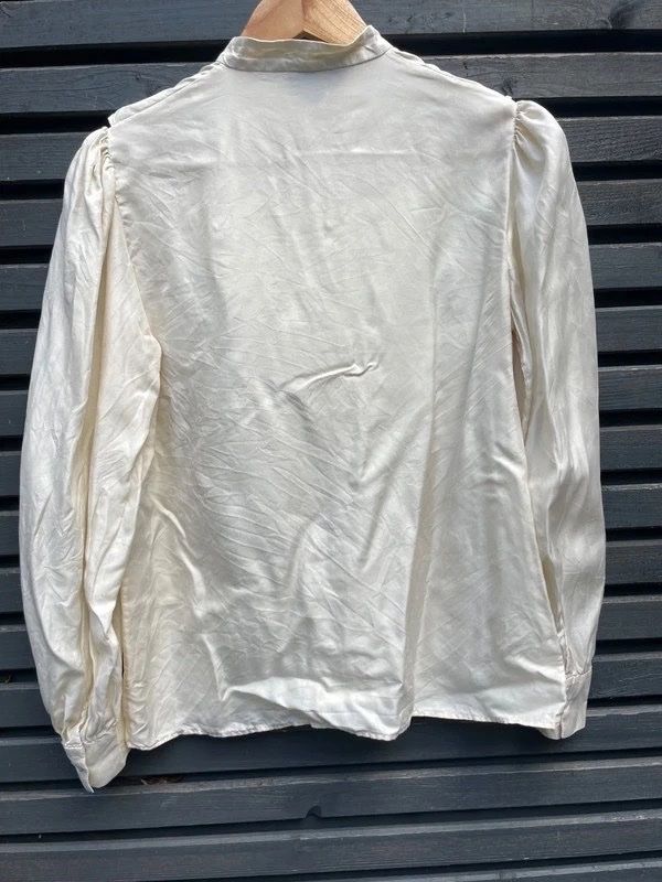 Sandro Camicette: Sandro silk shirt size 36. – Usato da Yverdon-les-Bains venduto da pen_bbz8 1