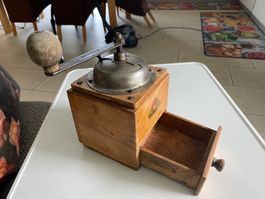 Dienes Handkaffeemühle aus Holz