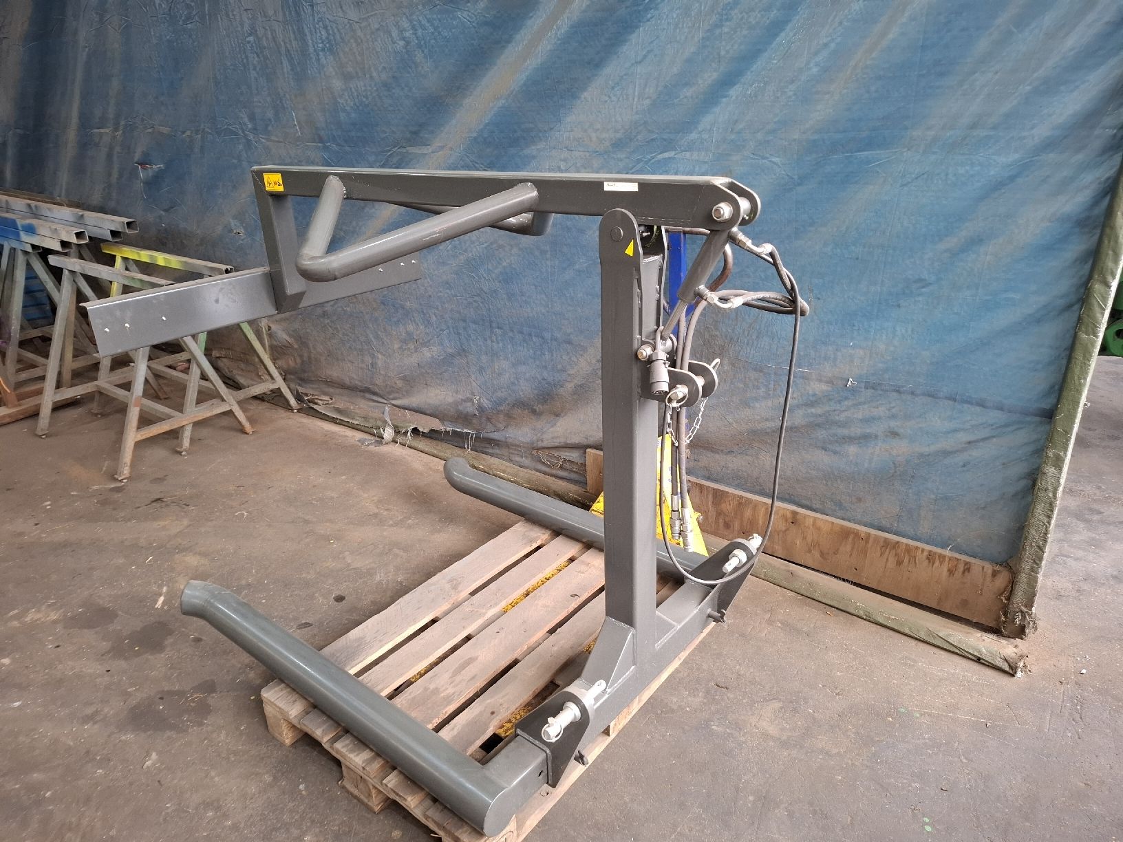 Tutte le macchine: Rundballen Transportgabel – Usato da Herisau venduto da JD81 2