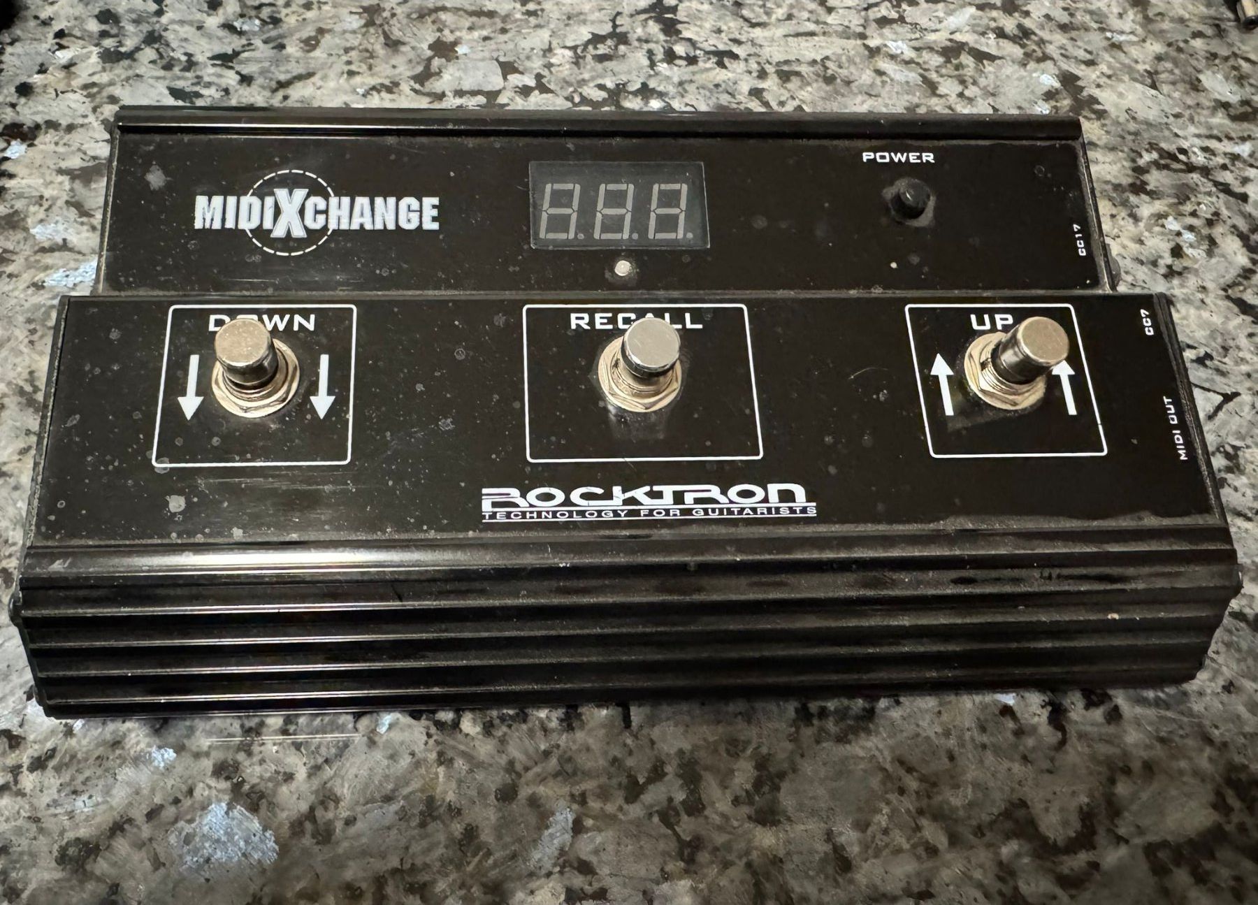 Strumenti musicali: Rocktron MIDI-X-CHANGE Guitar Foot Controller Pedal – Usato da St. Margarethen TG venduto da Mac-PC
