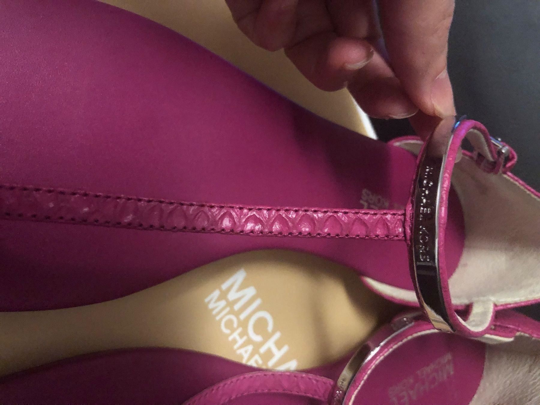 Michael Kors Scarpe da donna: WUNDERSCHÖNE ORIGINALE MICHAEL KORS SAND – Nuovo e nell'imballaggio originale da Biel/Bienne venduto da guessa 1