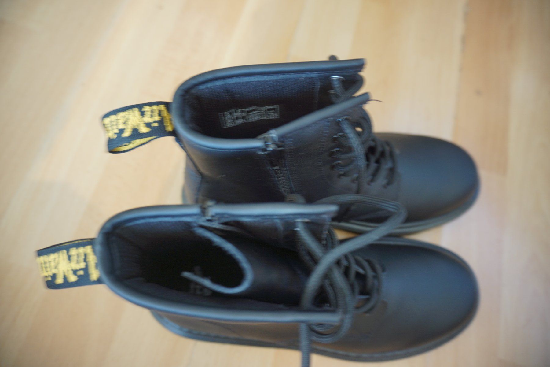 Dr. Martens Scarpe da uomo: Dr. Martens Stiefel Gr. 38, neuwertig – Nuovo (secondo la descrizione) da Zürich venduto da einalemjena 5