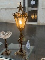 Elegante Vintage Lampe mit Statue - Top Zustand! 💡✨