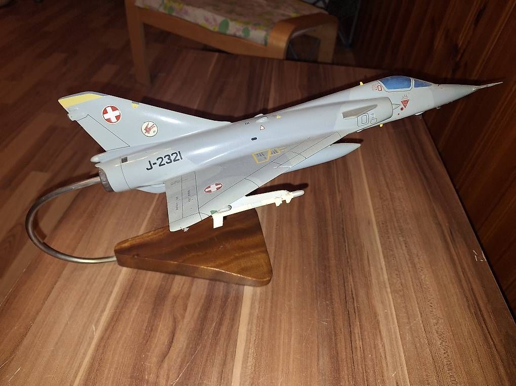 Modellbausätze & Standmodelle: Maquette avion – Gebraucht aus Montet (Broye) von lab_2t8m