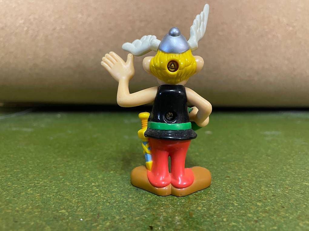 Figuren: Figurine Astérix – Gebraucht aus Neuchâtel von Delabays 1