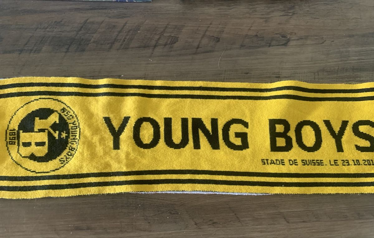 Echarpes: BSC Young Boys Schal – Neuf (Voir description) à Ittigen par Aida99