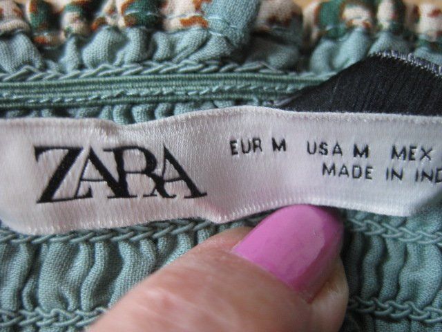 Zara Camicette: Bluse Neu von ZARA Gr.M – Nuovo e nell'imballaggio originale da Mülenen venduto da Rapunzel99 1