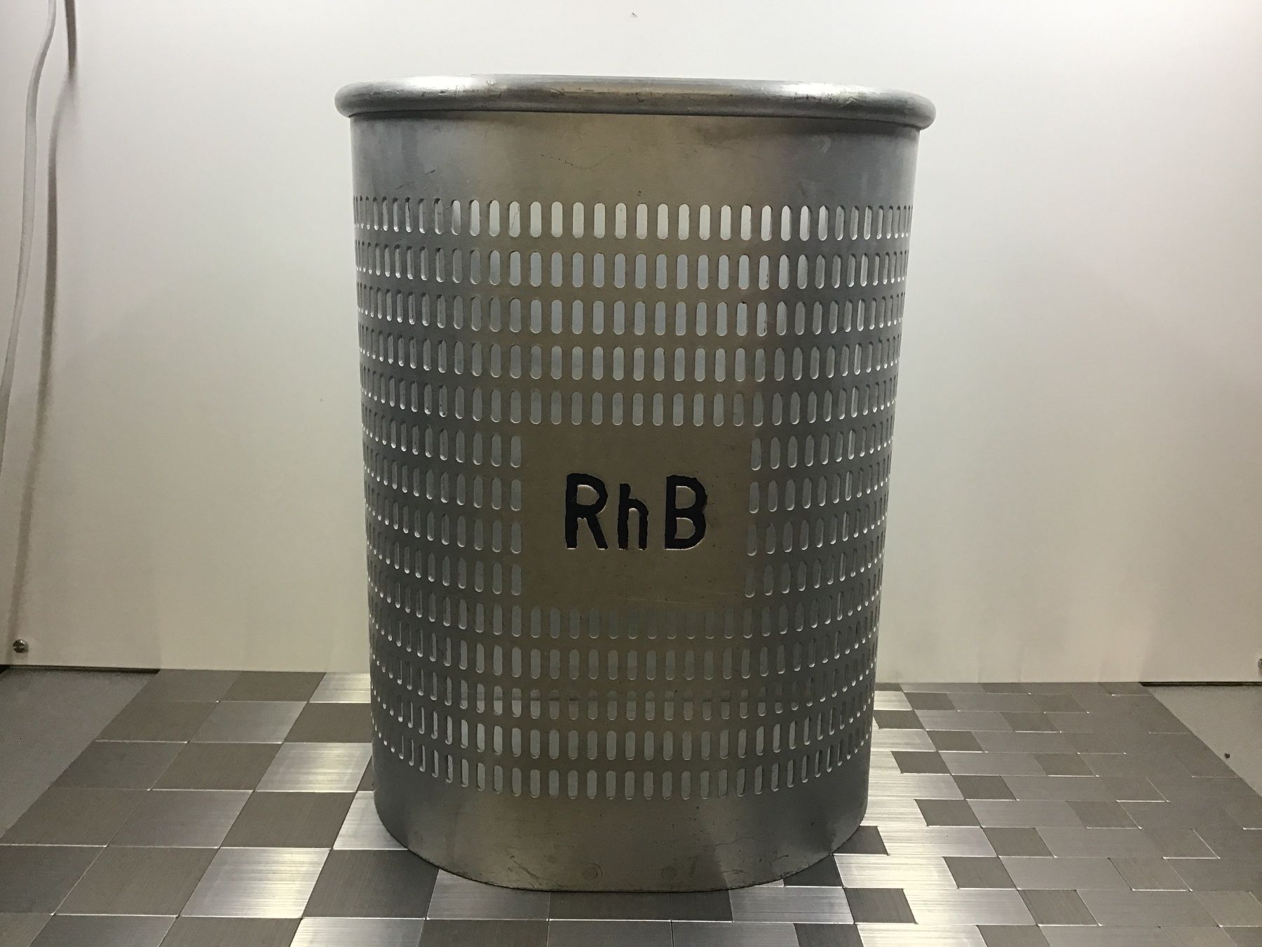 Abfalleimer: ABFALL EIMER RHB ORIGINAL – Gebraucht aus Männedorf von Spezial-Modelle