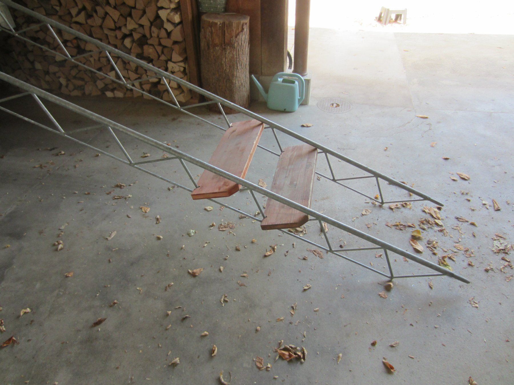 Treppen: Metalltreppe – Gebraucht aus Allschwil von Maerz57