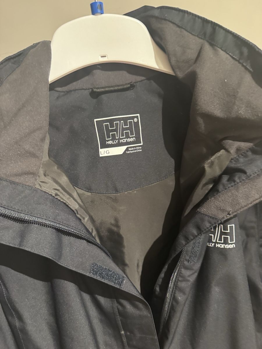 Helly Hansen Jacken: Regenjacke Helly Hansen dunkelblau – Gebraucht aus Jonschwil von kasupash 1
