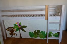 Flexa-Halbhochbett mit Leiter und Vorhang