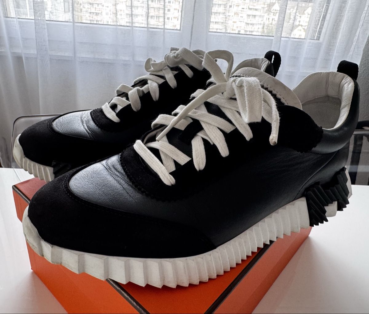 Hermès Scarpe da uomo: Hermès Turnschuhe, Schwarz-Weiss – Usato da Neuhausen venduto da Boki.Babic34 3