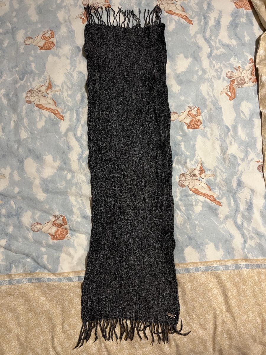Hugo Boss Altro abbigliamento per bambino: Hugo Boss Kinderschal Länge 87cm – Usato da Jona venduto da Flexer02 1
