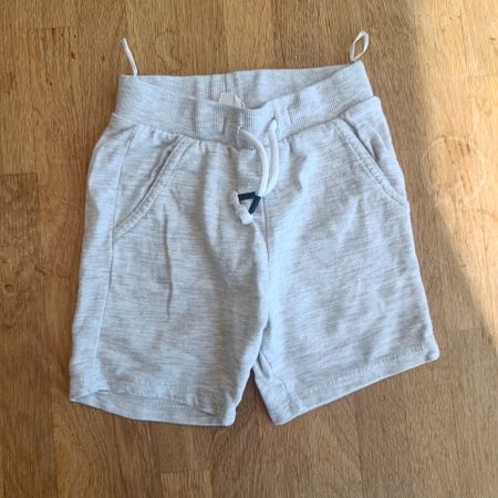 Shorts Grösse 92