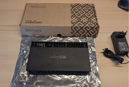 Mikrotik RB4011iGS + RM Router