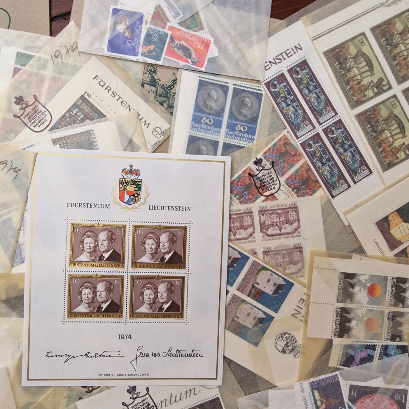 Tutti i francobolli: FL 1972-80 NEU **4-er Blocks mit Tabs & Einzel aus ABO – Usato da Aesch LU venduto da briefmarken.uray 2