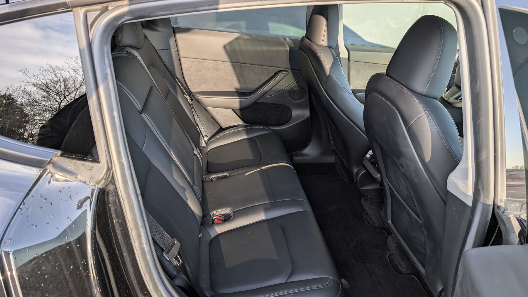Tesla Automobili: Tesla Model Y Long Range Miete: 1 Monat – Usato da Uerzlikon venduto da EV-Adventure 4
