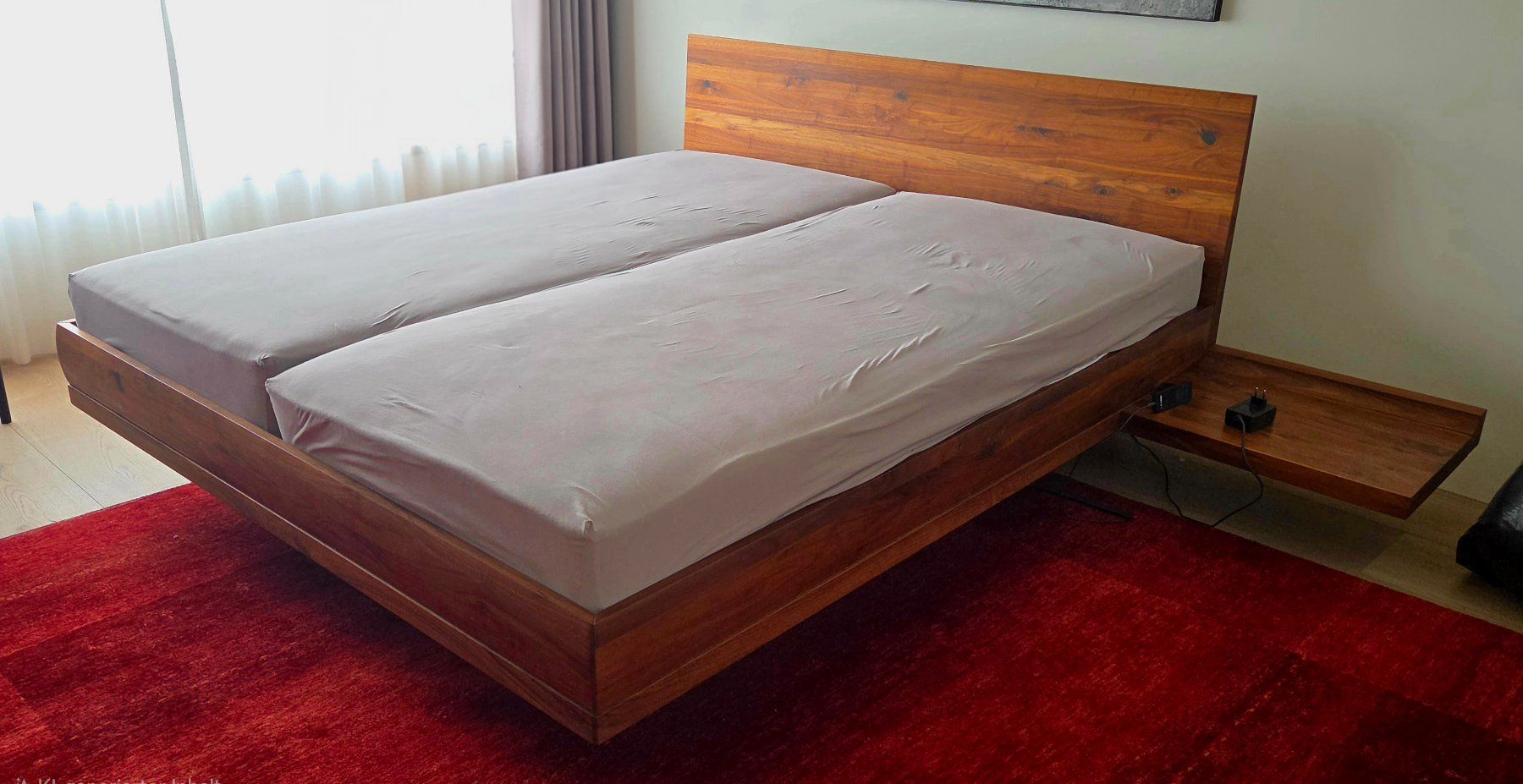 Lits: Hochwertiges Doppel-Bett – D'occasion à Kottwil par Gogii