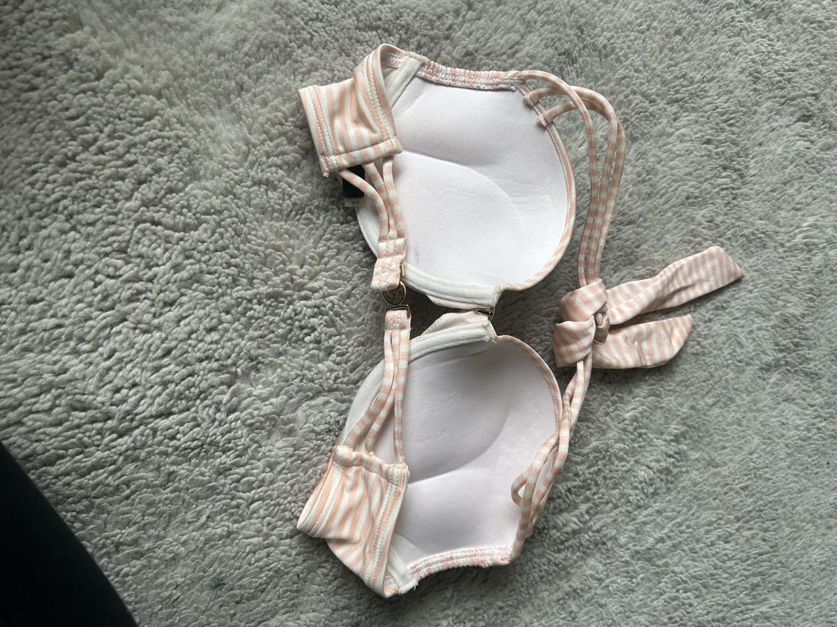 Victoria's Secret Costumi da bagno & Bikini: Victoria s Secret Bikini oberteil – Usato da Staad SG venduto da cla_q9nm 1