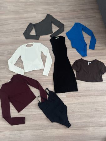 7 Stk. Damen Kleider Set Gr. XS