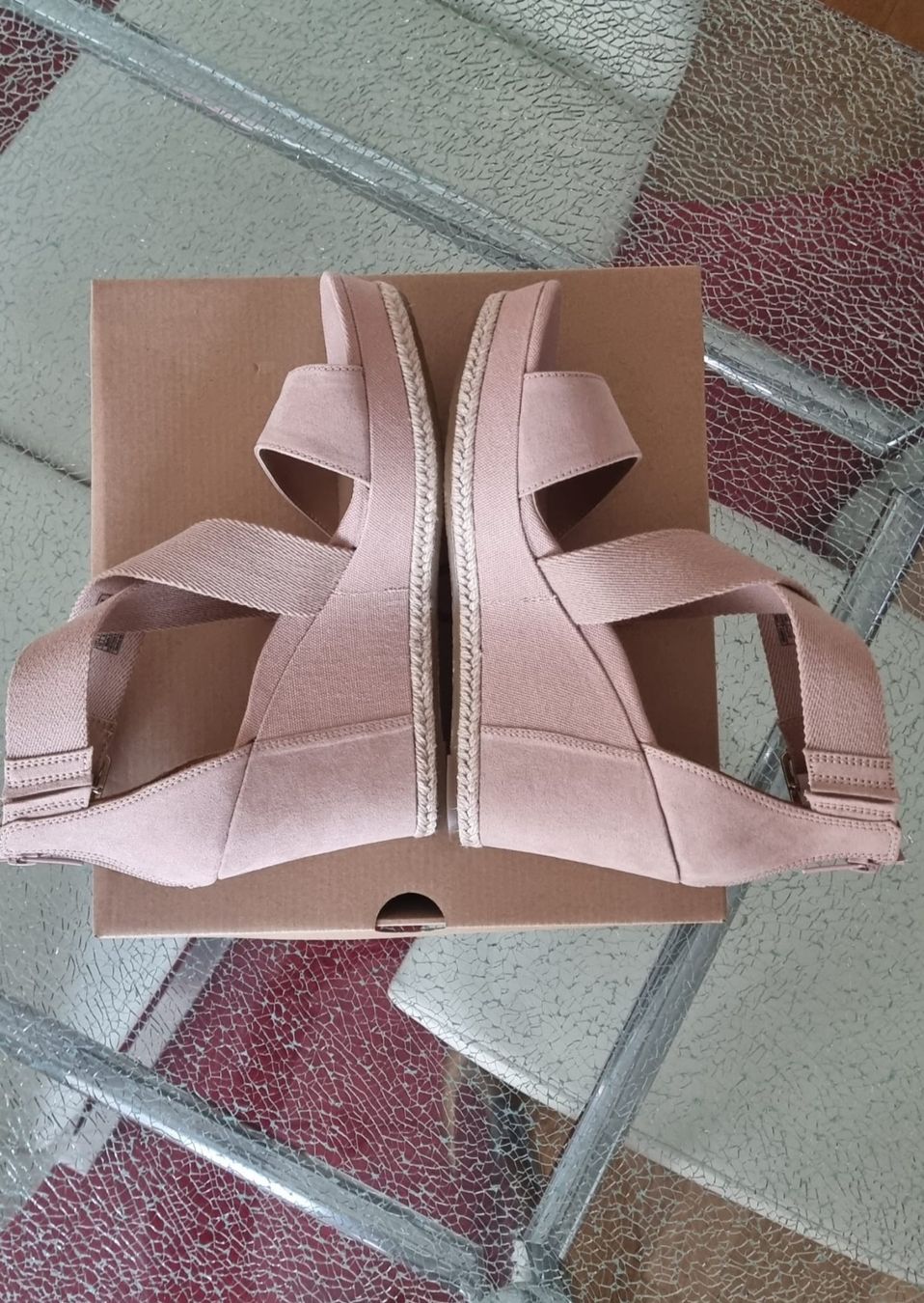 Ugg Damenschuhe: UGG Gr. 40 – Neu und originalverpackt aus Luzern von Reni025 8