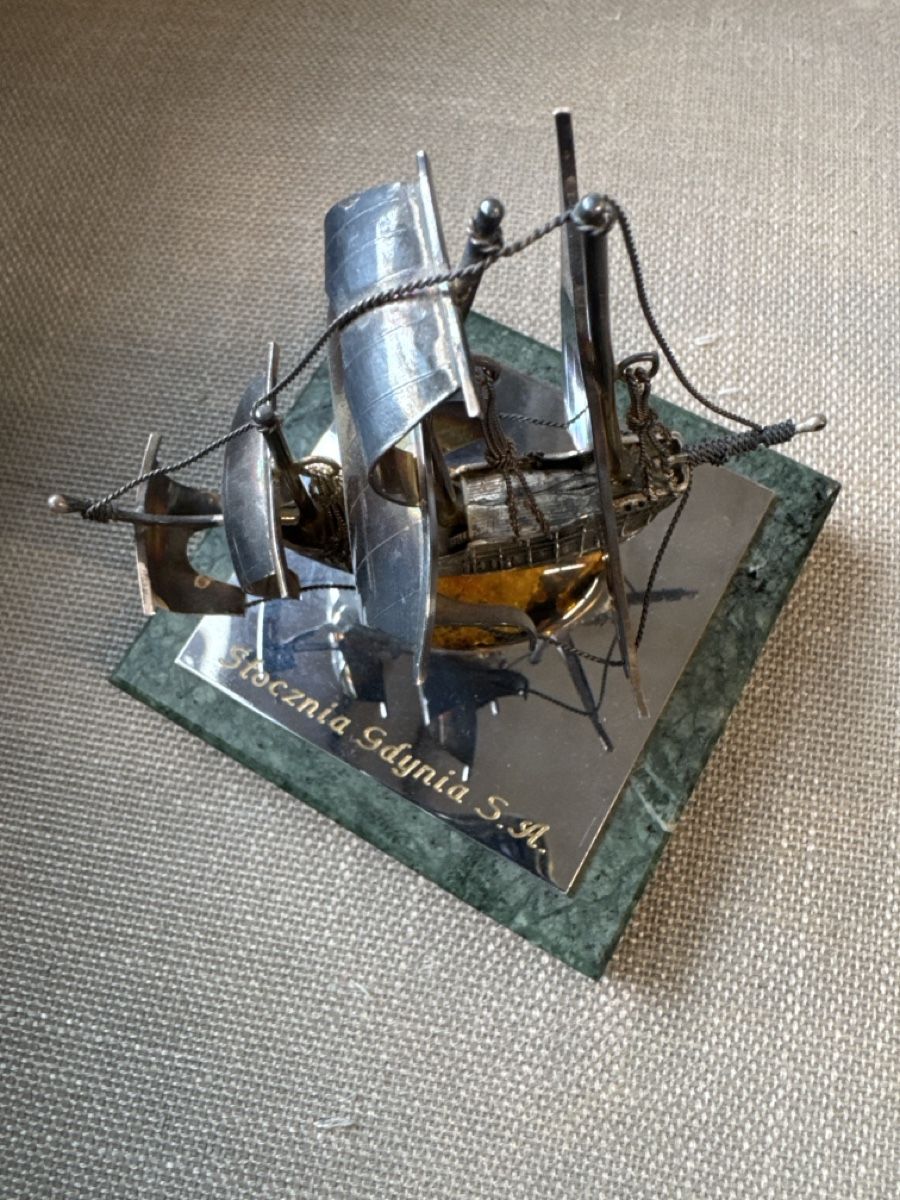 Tutte le decorazioni: Silber Segelschiff mit Bernstein auf Marmor – Usato da Zürich venduto da Brockiwelt 6