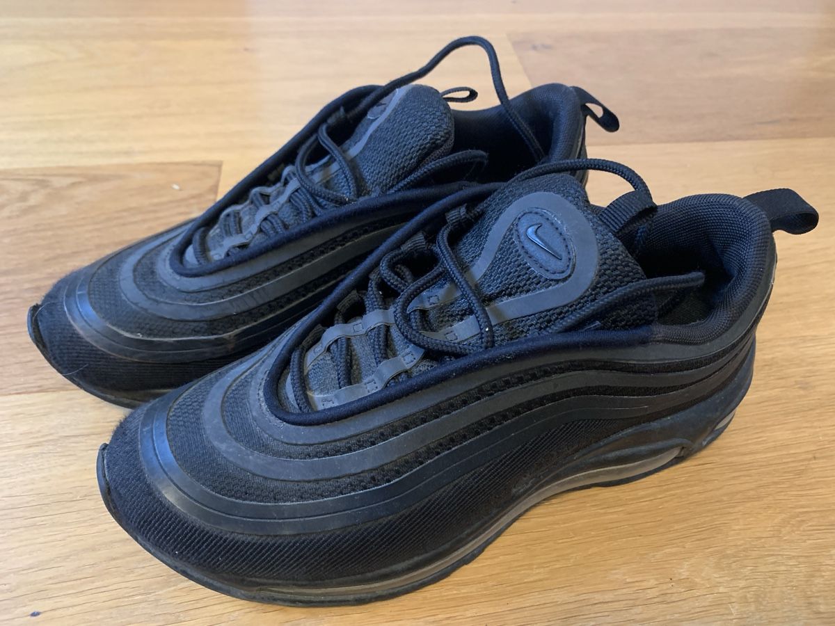 Nike Scarpe per ragazzi: Nike Air 38.5 – Usato da Wittenbach venduto da chapinero
