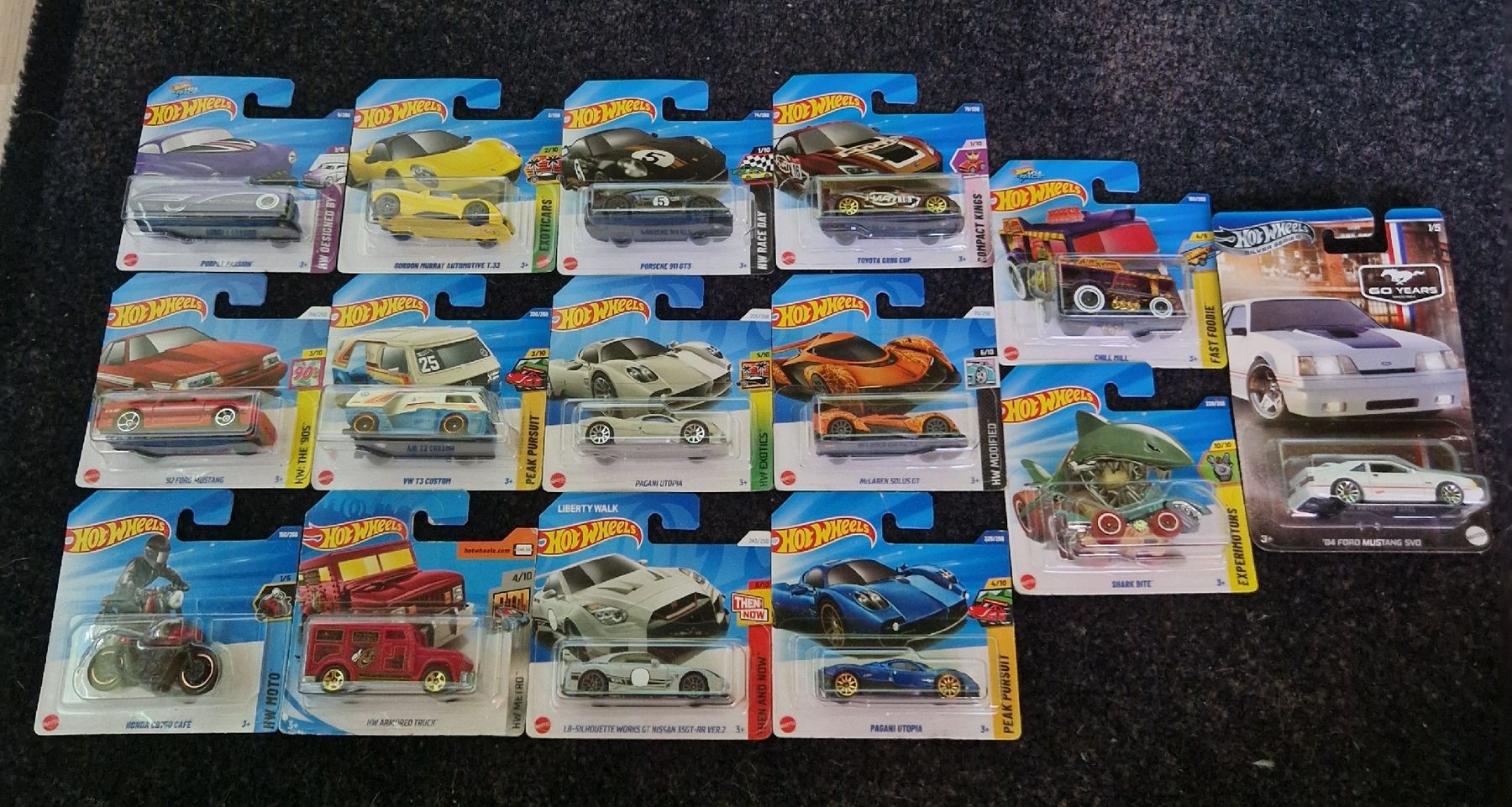 Hot Wheels Modellini d'auto: Hotwheels Set 15 Stk. – Nuovo e nell'imballaggio originale da Arni AG venduto da Lea_Sahli
