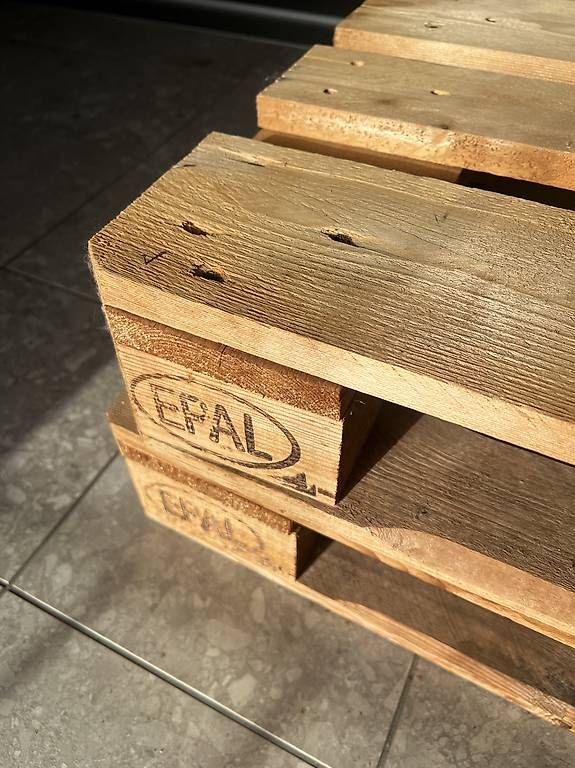Palettes: 6x EPAL Paletten (80x120cm) – D'occasion à Sursee par gas_29n8