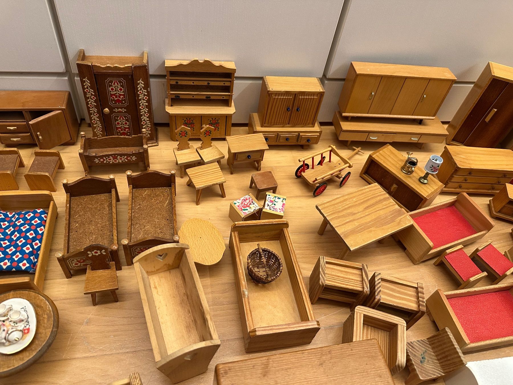 Maisons & Meubles de poupées: Set Puppenhaus Möbel – D'occasion à Ziefen par elika 3