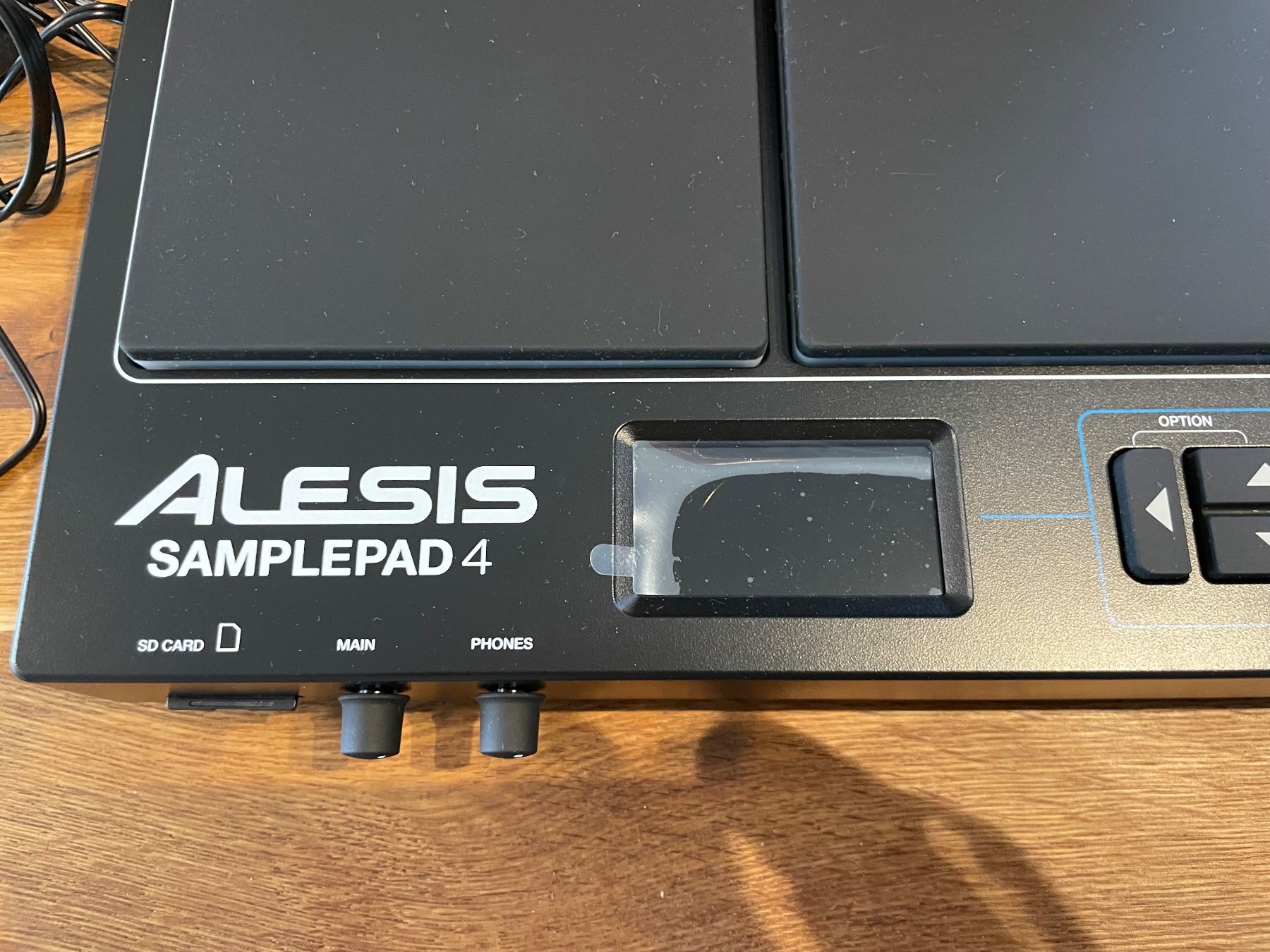 Alesis Instruments de musique: Alesis Samplepad4 – Neuf avec emballage d'origine à Geuensee par beni_the_animal 1