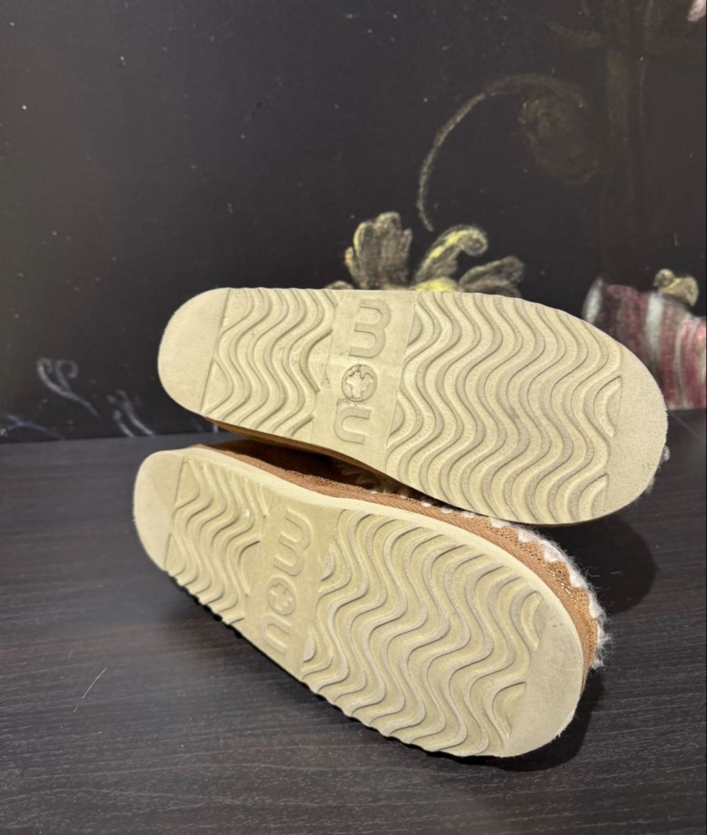 Mou Damenschuhe: Mou Eskimo Stiefel braun mit Lammfellfutter Grösse 38 – Gebraucht aus Dübendorf von nad_ghc8 2