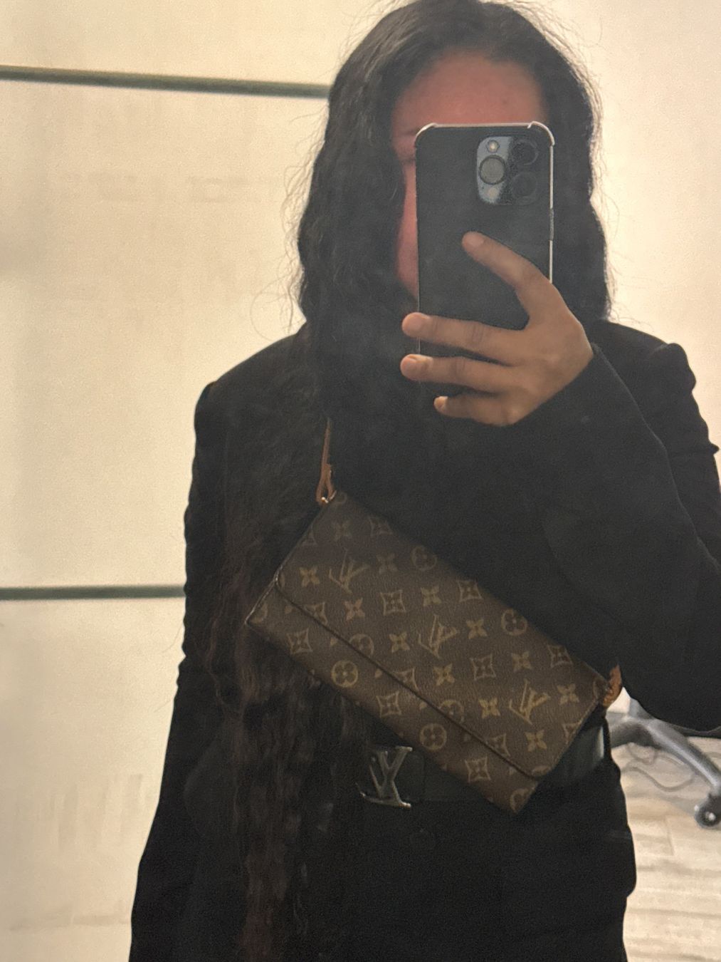 Louis Vuitton Borse da donna: LOUIS VUITTON POCHETTE – Usato da Les Geneveys-sur-Coffrane venduto da LVMM